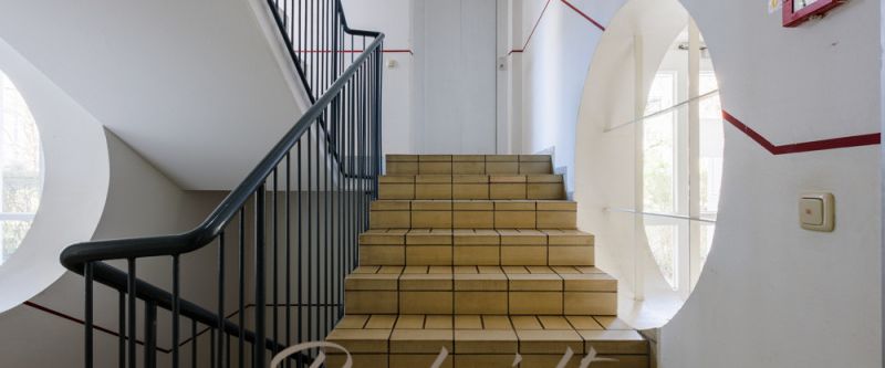 Solide Kapitalanlage mit Zukunft: Gepflegte 2-Zi-Wohnung mit TG-Stellplatz nahe Südpark und Isarauen - Foto 1