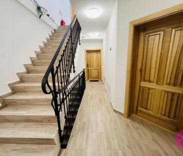 Pronájem novostavby bytu 1+kk v centru Olomouce. - Фото 1