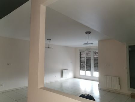 Appartement T3 A Louer - St Didier Au Mont D Or - 82.4 M2 - Photo 3