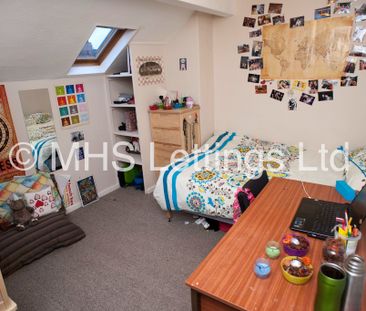 3 Bedroom Mid Terraced House for rent in Carberry Place - Photo 3