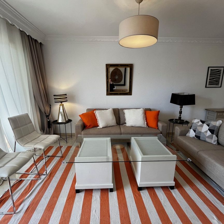 Alquiler de piso en Calle Alfarnate, 4 - Photo 1