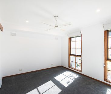 RENOVATED FAMILY HOME IN A PREMIER PARKSIDE POCKET - Photo 1