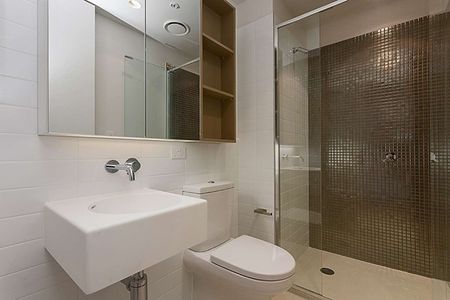 Spacious and a Great Location - Photo 5