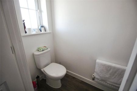 1 bedroom detached house to rent - Photo 5