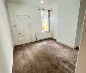 3 Bed Terraced House, Spencer Road, LU3 - Photo 4