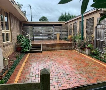27 Meryl Street, Doncaster East - Photo 2