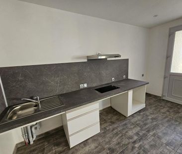 Location Appartement 2 pièces 59m² LE CREUSOT 71200 - Photo 5