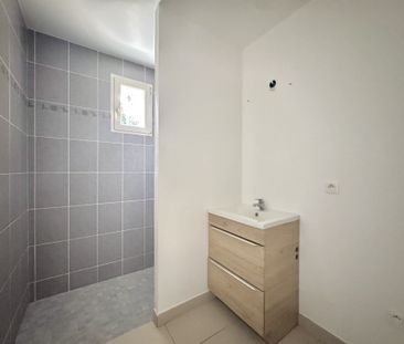 F2 REZ DE CHAUSSÉE - QUARTIER VOISINLIEU - Photo 2