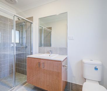 Perfect Family Home - Surrounded by Park and Bushland! - Photo 6