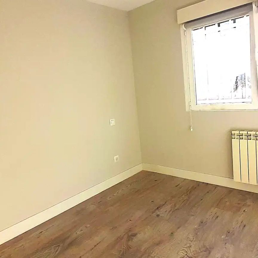 Apartamento de alquiler en Avenida Europa - Photo 1