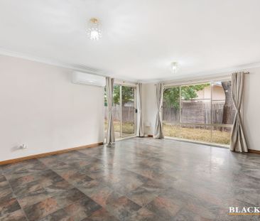 5A Painter Place, Palmerston ACT 2913 - House For Rent | Domain - Photo 1