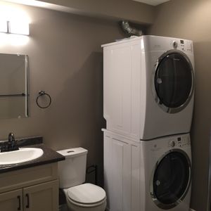 Lexington Manor - Photo 2