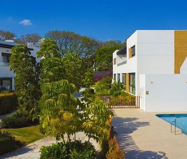 Alquiler de chalet adosado en Calle Alcaucín, 15 - Photo 5