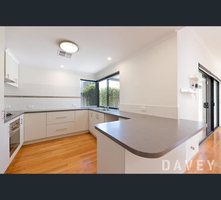 127B Herbert Street, Doubleview, WA 6018 - Photo 5