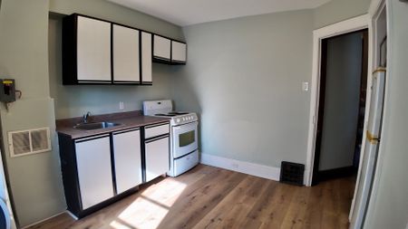 For Lease - 7 Melbourne Street, Kawartha Lakes, Ontario - Photo 3