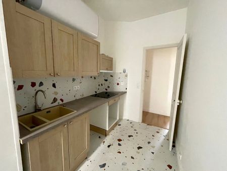 Location Appartement 2 pièces 30m² NICE 06300 - Photo 3