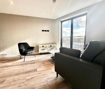 3 bedroom apartment to rent - Photo 1