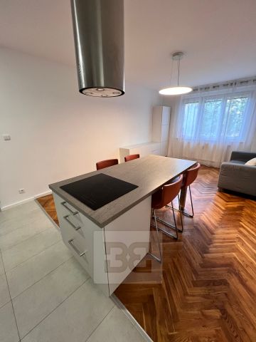 Apartment for rent, 3+kk - 2 bedrooms, 65m - Photo 3