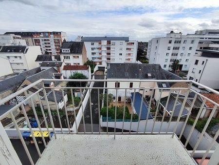 Studio Fac de médecine chauffage inclu + parking + balcon - Photo 3