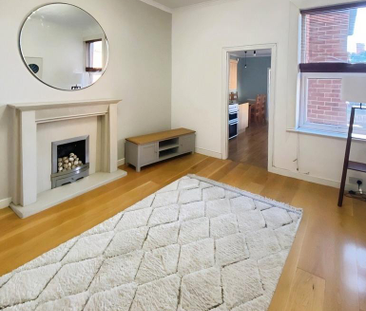 3 bedroom flat to rent - Photo 3