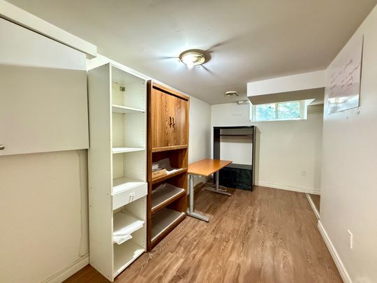 For Lease - 402 Fernleigh Circle, Richmond Hill, Ontario - Photo 1