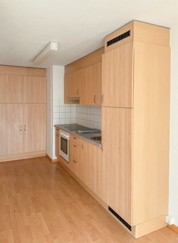 Ihr neues Zuhause! Hübsche 2.5 Zimmer Wohnung nähe Kantonsspital. - Photo 4