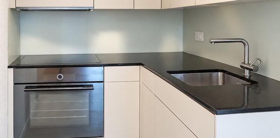 Moderne 1-Zimmer-Wohnung mit eigenem Aussensitzplatz - Foto 2