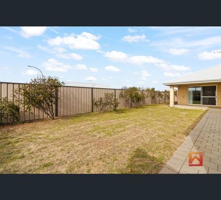 24 Riva Entrance, Piara Waters, WA 6112 - Photo 5