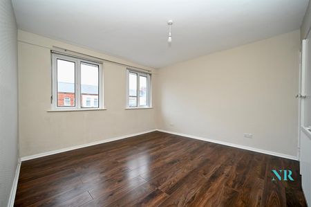 28 Victoria Road, Sydenham, BT4 1QU - Photo 3