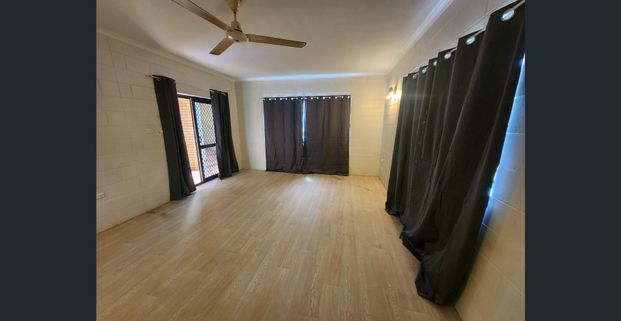 Walking distance to Cairns Central Shopping Centre - Photo 1