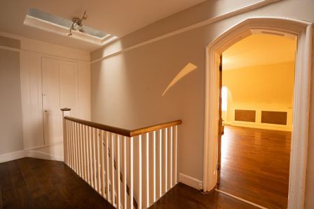 4 bedroom flat to rent - Photo 5