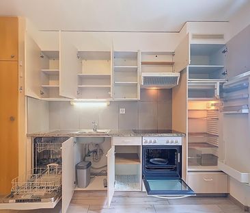 For rent 3.5 bright rooms in a green setting, in the city center of... - Photo 6