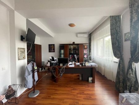 Vila Cu Posbilitate De Investitie - 420 mp - Antiaeriana - Fotografie 3