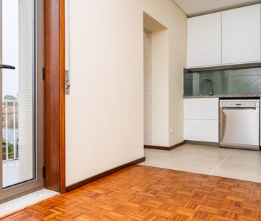 2+1 Bedroom Apartment in Canidelo (Remodeled) - Photo 6