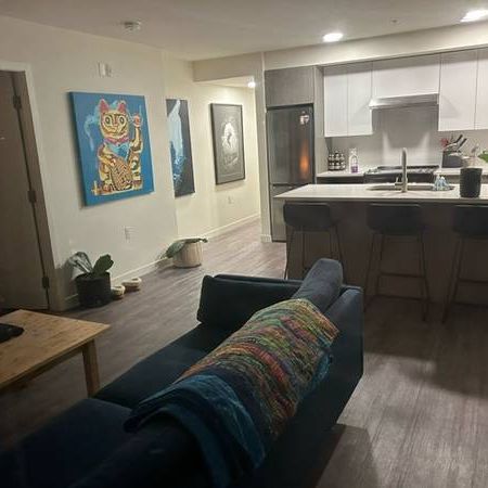 3 Beds 2 Baths Apartment/condo - Photo 3