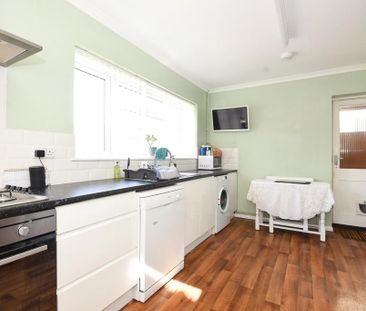 3 bedroom detached house to rent - Photo 6