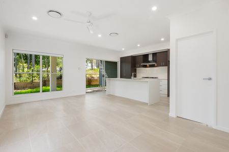 36/99 Brookwater Drive, Brookwater QLD 4300 - Townhouse For Rent | Domain - Photo 5