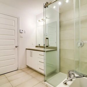 222 Boulevard D'amsterdam (Plateau) Super Logement De 2 Chambres - Photo 3