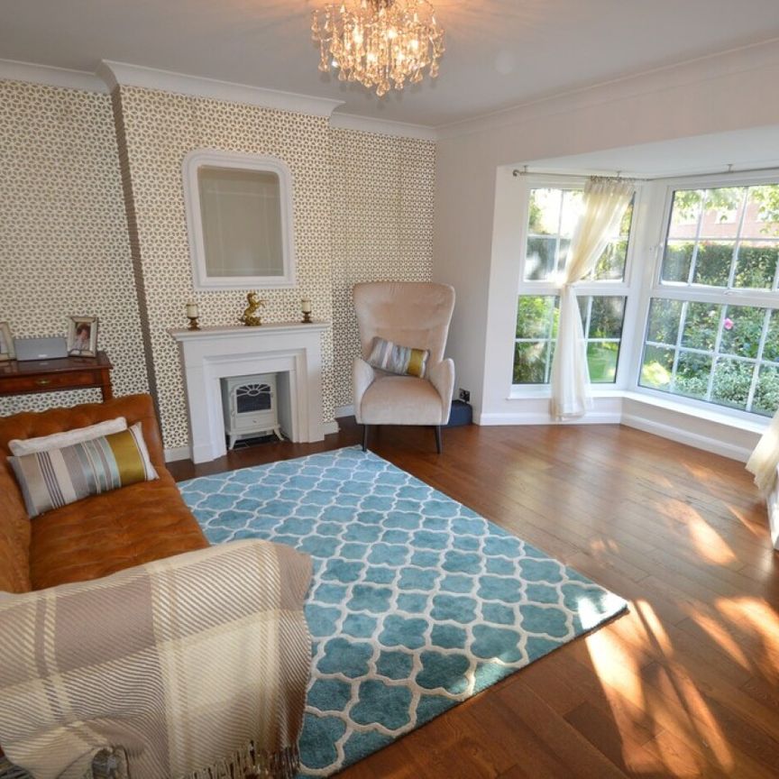 3 bedroom Detached - Fearnley Road, Welwyn Garden City - Photo 1