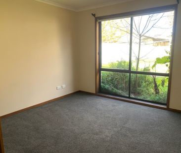 24 Farrell Street, New Gisborne - Photo 5