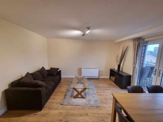 2 Bed Flat, Bruford Court, SE8 - Photo 1