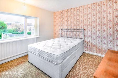 3 bedroom semi-detached house to rent - Photo 4