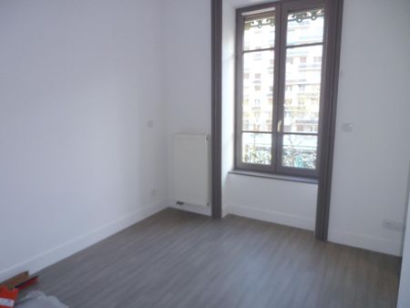 : Appartement 88.2 m² à SAINT-ETIENNE - Photo 2