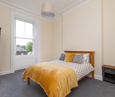 4 bedroom flat to rent - Photo 6