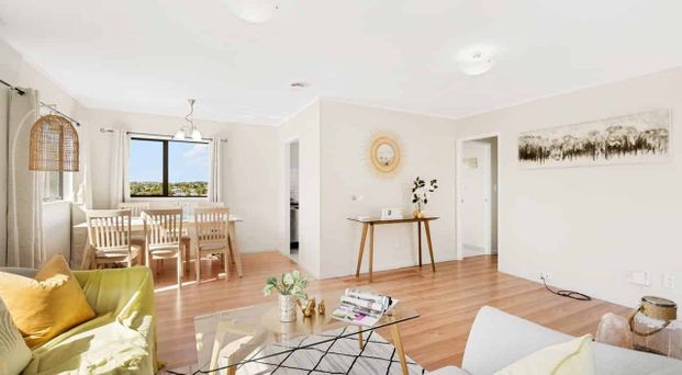 Totara Vale, 3bedroom - Photo 1