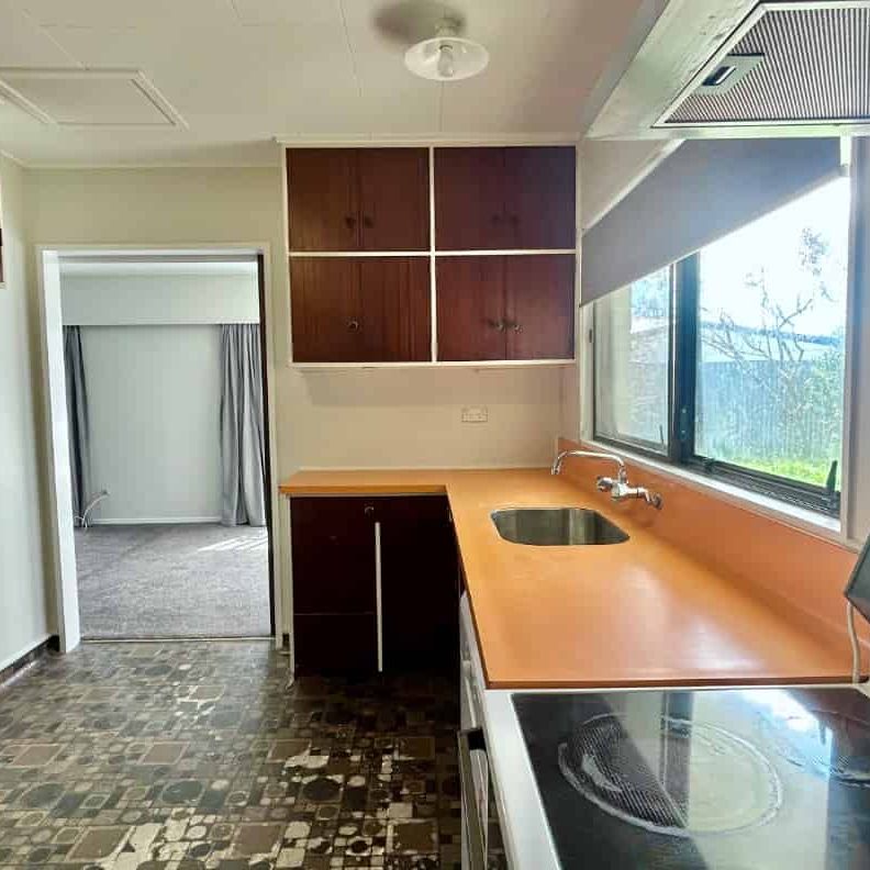Family home in Tamatea - Photo 1