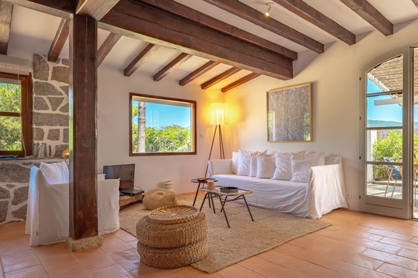 Rental House Ajaccio 6 Rooms 140 m² - Photo 1