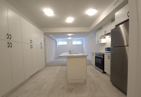 For Lease - 122 Franklin Trail Unit# Lower, Barrie, Ontario - Photo 2
