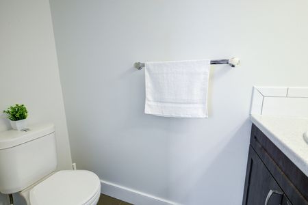 Deluxe Premium - Lees Ave - Photo 2