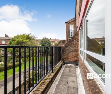 Flat to rent - Prioress Street, London, SE1 - Photo 1